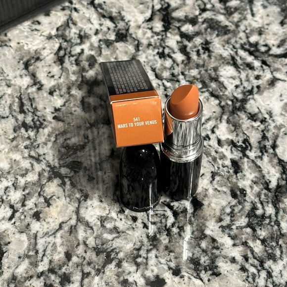 Lusterglass Lipstick Mars To Your Venus #541 - Picture 4 of 6